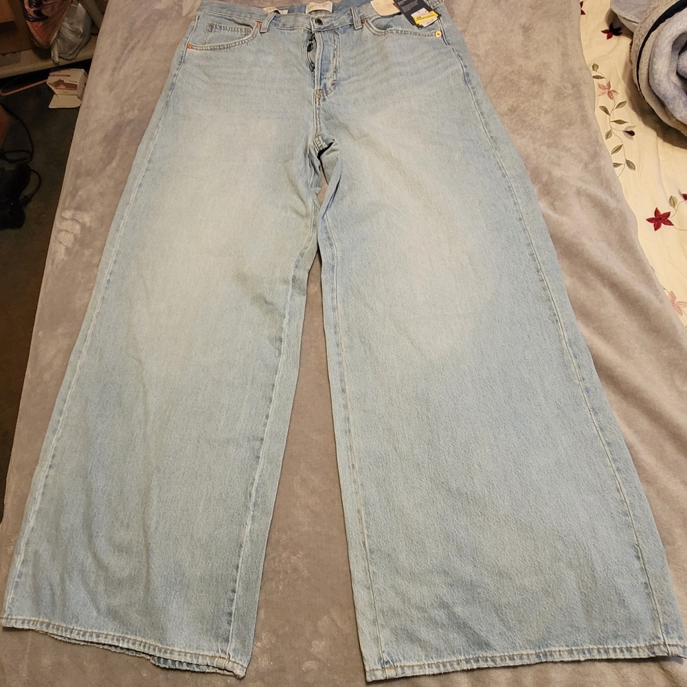 Universal Thread Button Fly Light Blue Super Wide-Leg Mid-Rise Jeans